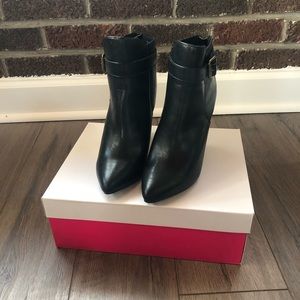 NEVER WORN JustFab Taya Black Wedge Booties